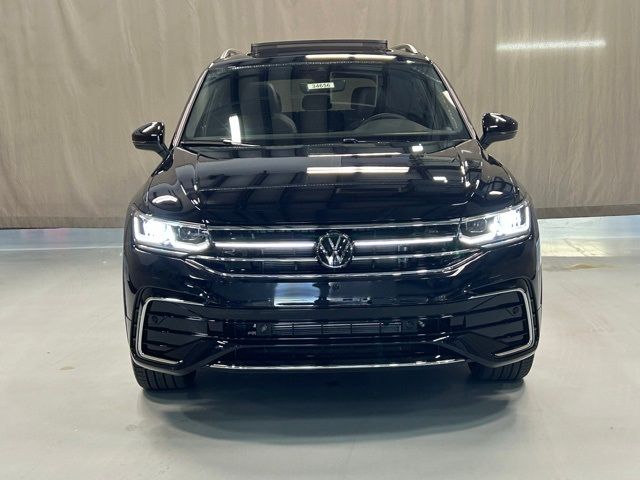 2024 Volkswagen Tiguan SEL R-Line