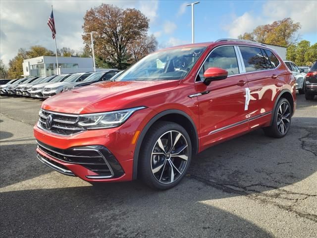 2024 Volkswagen Tiguan SEL R-Line