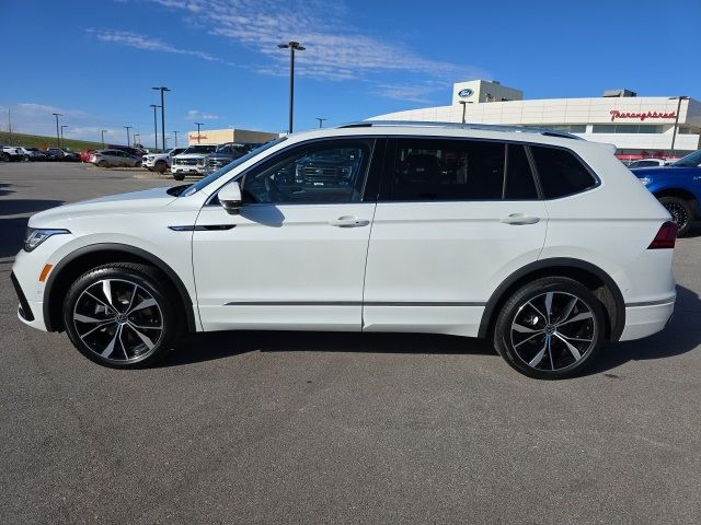 2024 Volkswagen Tiguan SEL R-Line