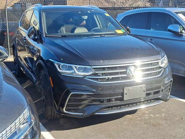 2024 Volkswagen Tiguan SEL R-Line