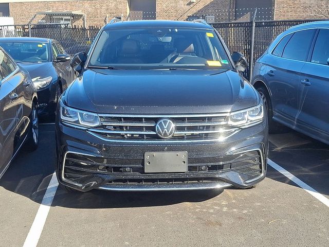 2024 Volkswagen Tiguan SEL R-Line