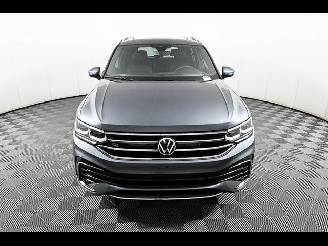 2024 Volkswagen Tiguan SEL R-Line