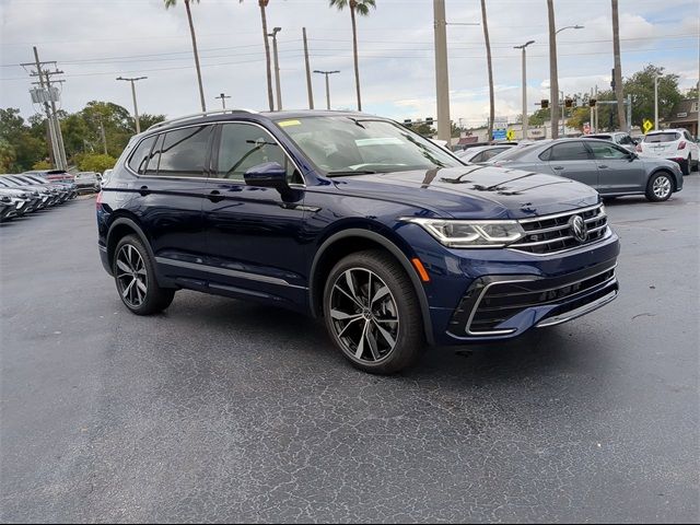 2024 Volkswagen Tiguan SEL R-Line