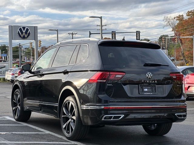 2024 Volkswagen Tiguan SEL R-Line