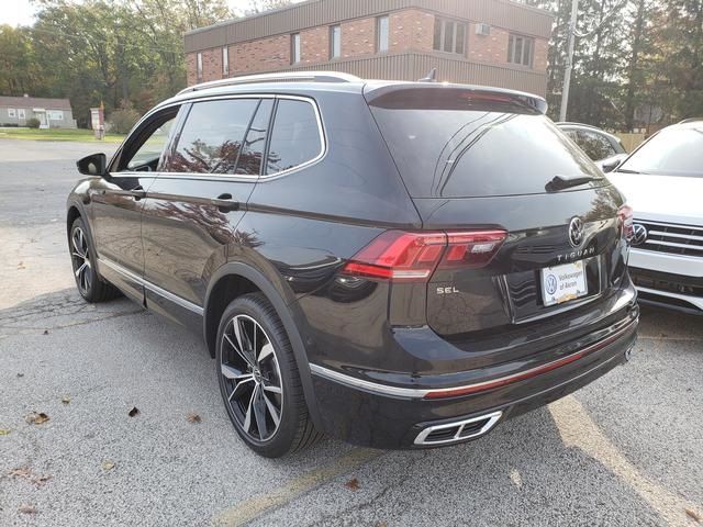 2024 Volkswagen Tiguan SEL R-Line