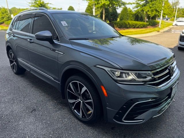 2024 Volkswagen Tiguan SEL R-Line