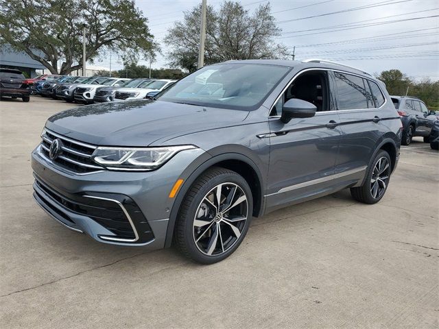 2024 Volkswagen Tiguan SEL R-Line