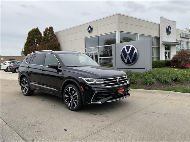 2024 Volkswagen Tiguan SEL R-Line