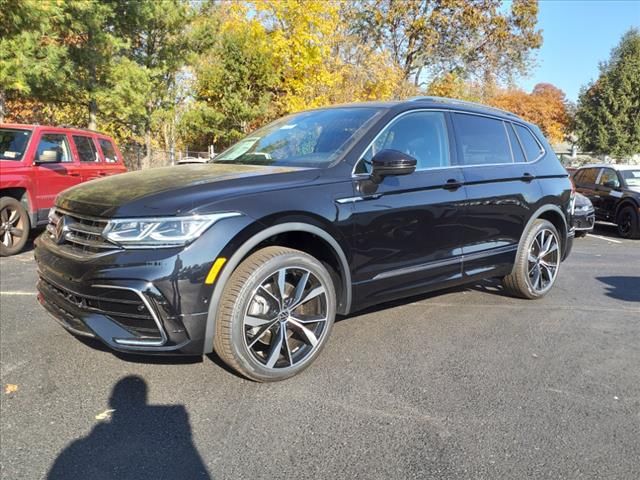 2024 Volkswagen Tiguan SEL R-Line