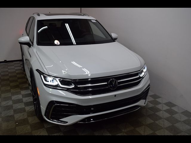 2024 Volkswagen Tiguan SEL R-Line