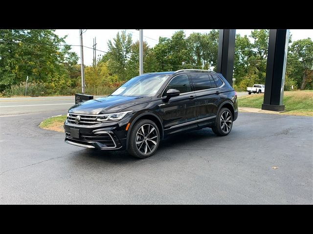 2024 Volkswagen Tiguan SEL R-Line