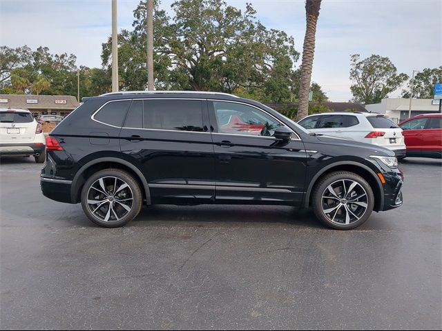 2024 Volkswagen Tiguan SEL R-Line