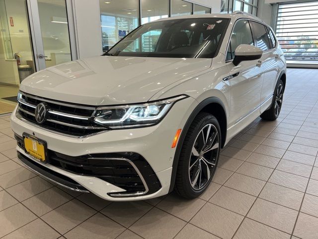 2024 Volkswagen Tiguan SEL R-Line