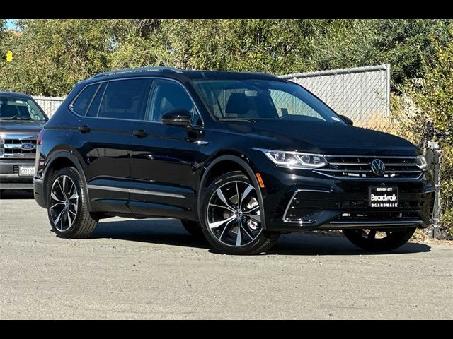 2024 Volkswagen Tiguan SEL R-Line