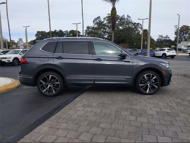 2024 Volkswagen Tiguan SEL R-Line