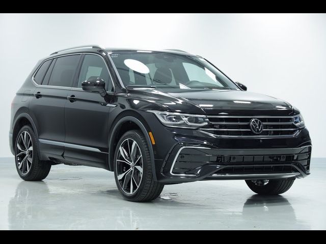 2024 Volkswagen Tiguan SEL R-Line