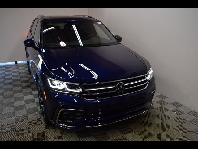 2024 Volkswagen Tiguan SEL R-Line