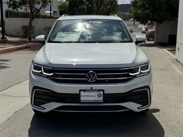 2024 Volkswagen Tiguan SEL R-Line