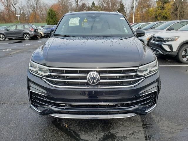 2024 Volkswagen Tiguan SEL R-Line