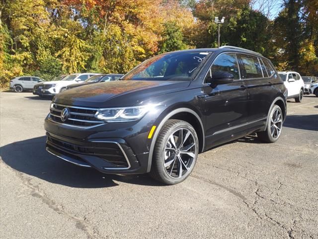 2024 Volkswagen Tiguan SEL R-Line