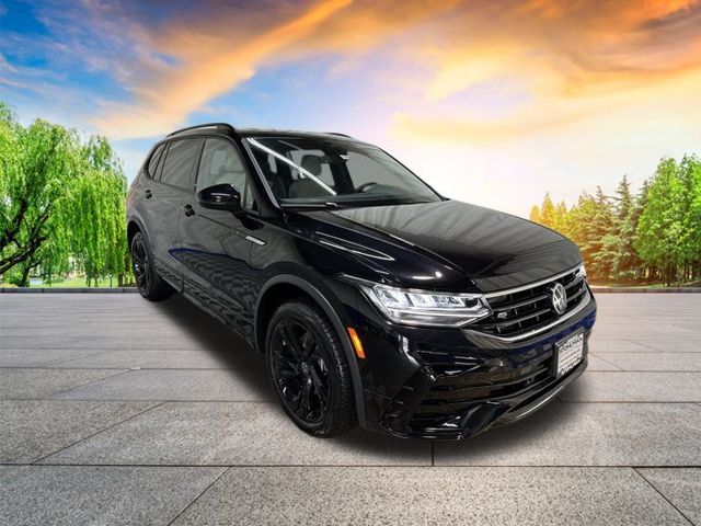 2024 Volkswagen Tiguan SE R-Line Black