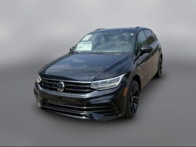 2024 Volkswagen Tiguan SE R-Line Black