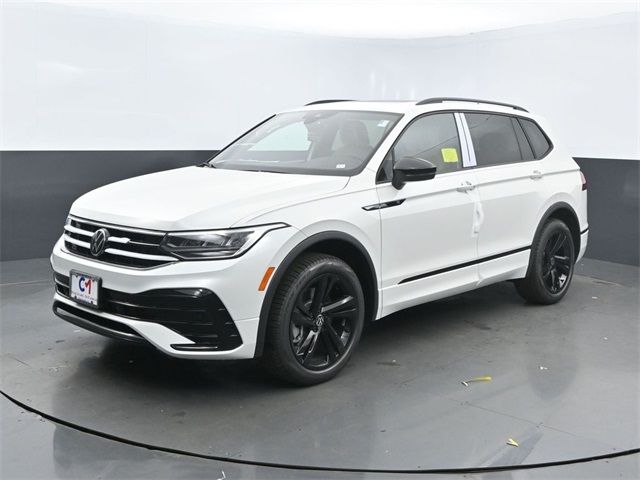 2024 Volkswagen Tiguan SE R-Line Black