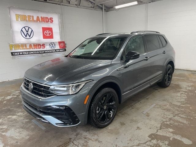 2024 Volkswagen Tiguan SE R-Line Black