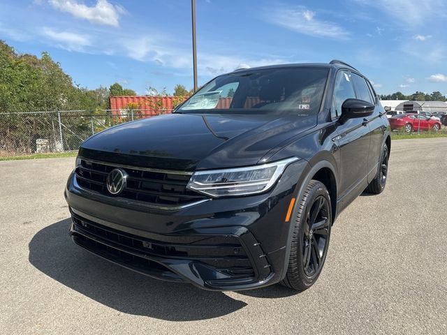 2024 Volkswagen Tiguan SE R-Line Black