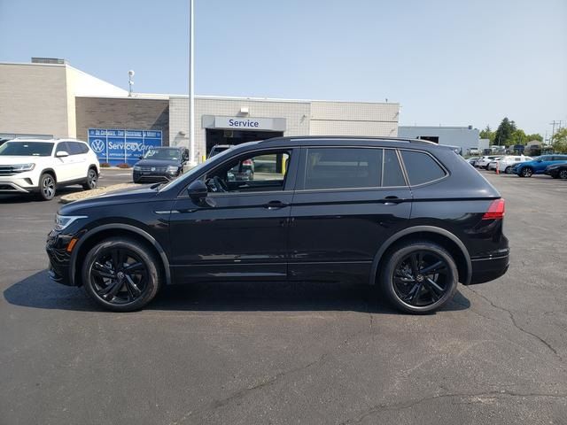 2024 Volkswagen Tiguan SE R-Line Black