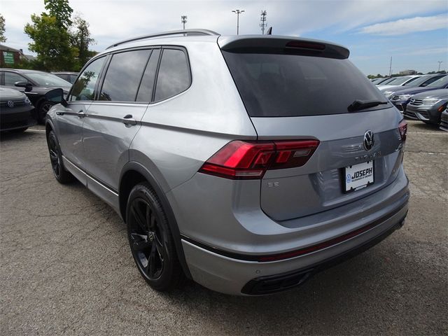 2024 Volkswagen Tiguan SE R-Line Black