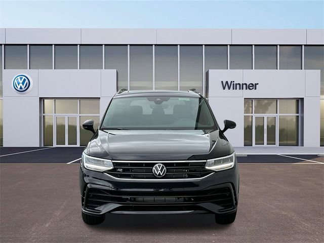 2024 Volkswagen Tiguan/Taos SE R-Line Black