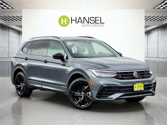 2024 Volkswagen Tiguan SE R-Line Black