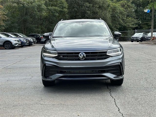 2024 Volkswagen Tiguan/Taos SE R-Line Black