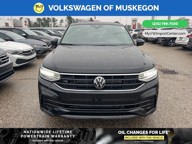 2024 Volkswagen Tiguan SE R-Line Black