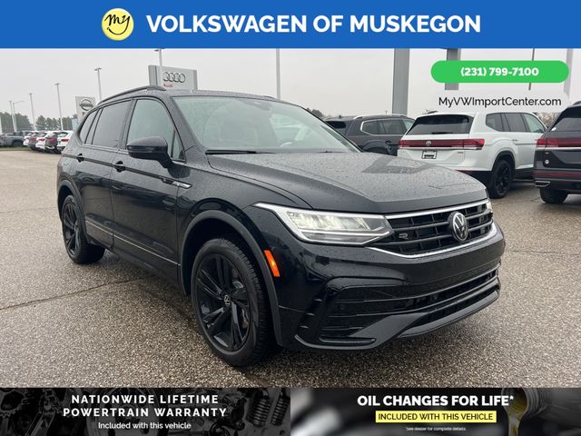 2024 Volkswagen Tiguan SE R-Line Black