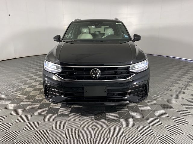 2024 Volkswagen Tiguan/Taos SE R-Line Black