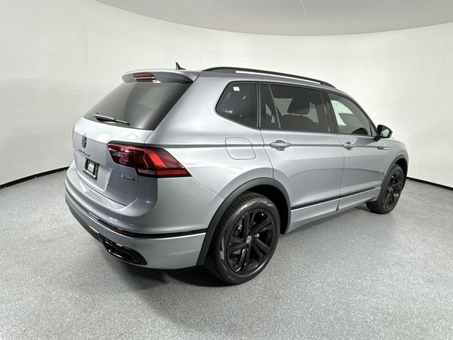 2024 Volkswagen Tiguan/Taos SE R-Line Black