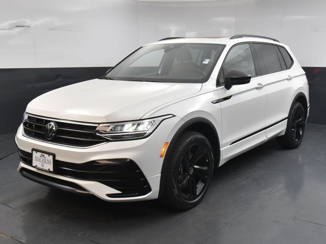 2024 Volkswagen Tiguan/Taos SE R-Line Black