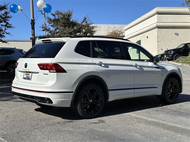 2024 Volkswagen Tiguan/Taos SE R-Line Black