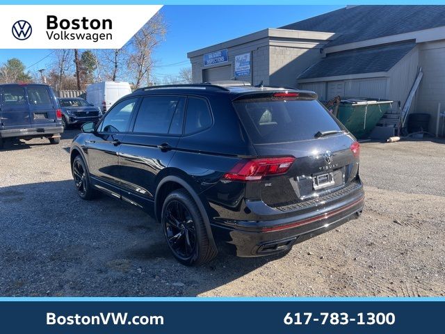 2024 Volkswagen Tiguan SE R-Line Black