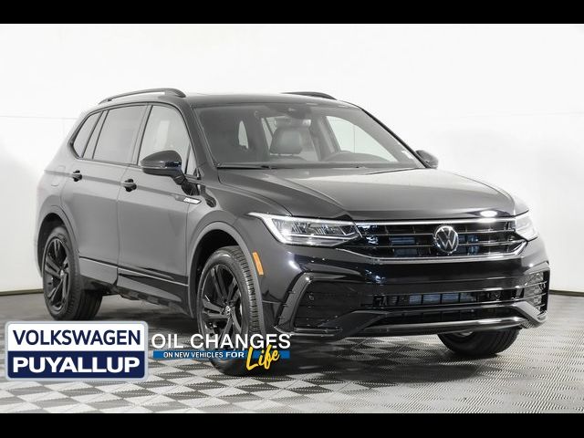 2024 Volkswagen Tiguan SE R-Line Black