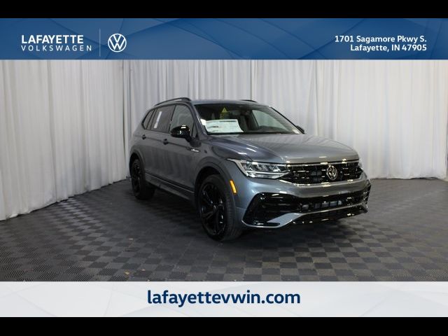 2024 Volkswagen Tiguan SE R-Line Black