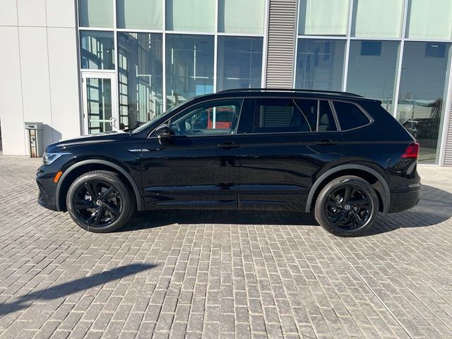 2024 Volkswagen Tiguan/Taos SE R-Line Black