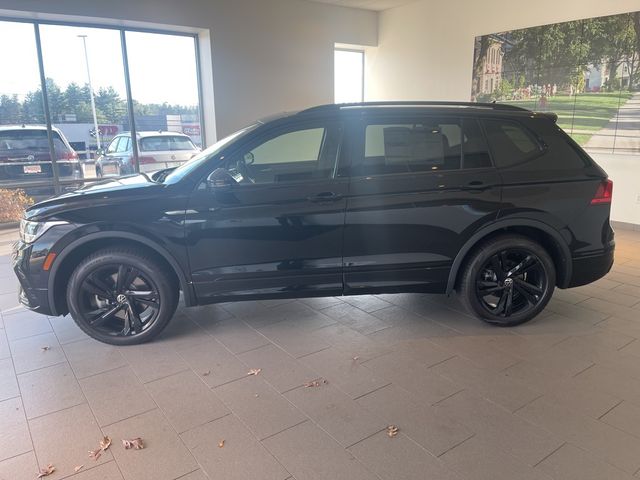 2024 Volkswagen Tiguan SE R-Line Black