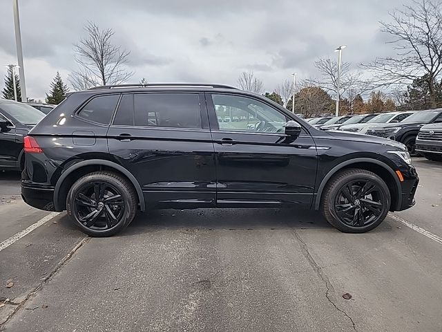 2024 Volkswagen Tiguan/Taos SE R-Line Black