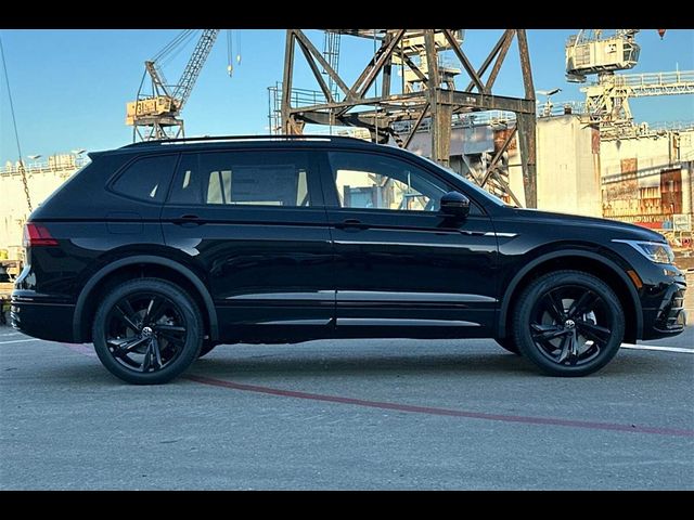 2024 Volkswagen Tiguan SE R-Line Black