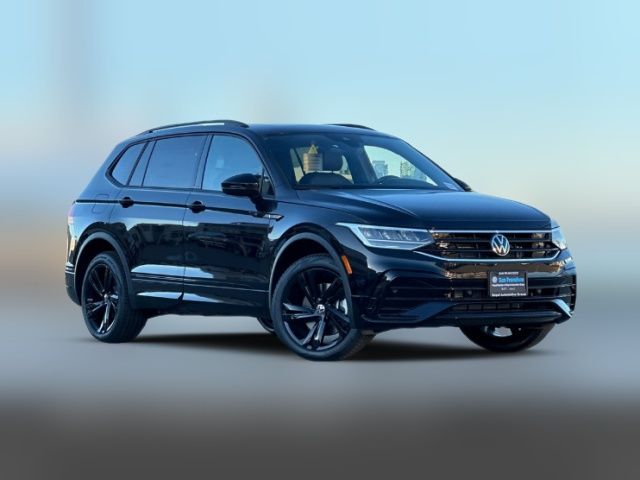 2024 Volkswagen Tiguan SE R-Line Black