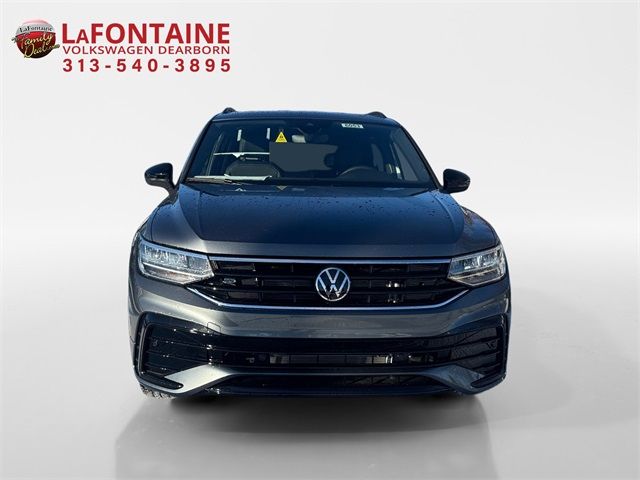 2024 Volkswagen Tiguan SE R-Line Black