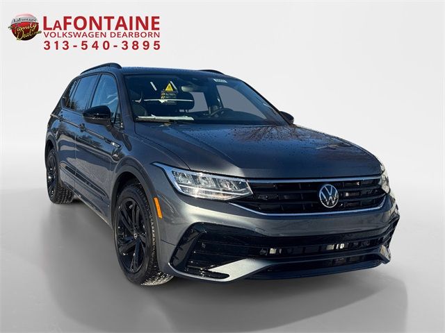 2024 Volkswagen Tiguan SE R-Line Black